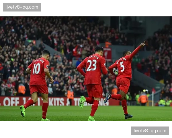 利物浦戈麦斯频繁客串中卫致右路攻防体系瓦解 阵容深度不足